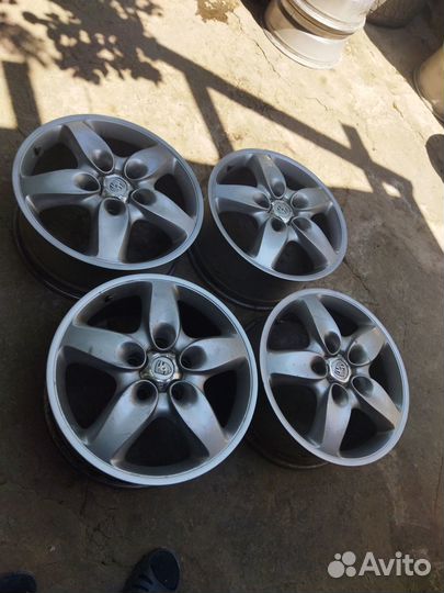 R18/5/130 на Porsh Сayen, Wv Toureg, AudI Q7