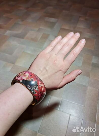 Женский браслет