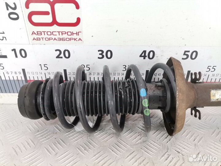 Стойка для Volkswagen Golf 4