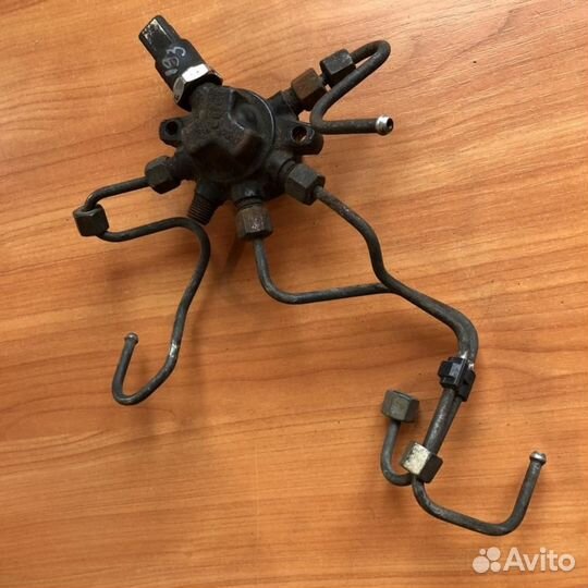 Рейка топливная рампа Renault Kangoo 2003 2008