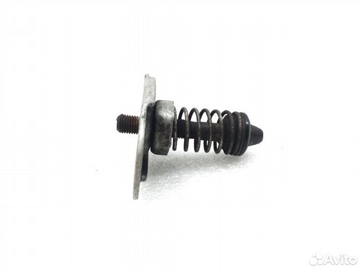 Замок капота Bmw X5 E53 2004