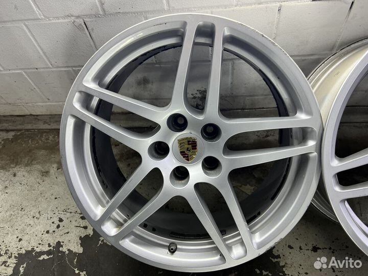 Одноширокий комплект дисков Porsche Macan r18 VAG