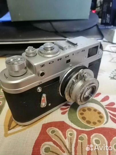 Плёночный фотоаппарат Зоркий-4 времен СССР винтажн