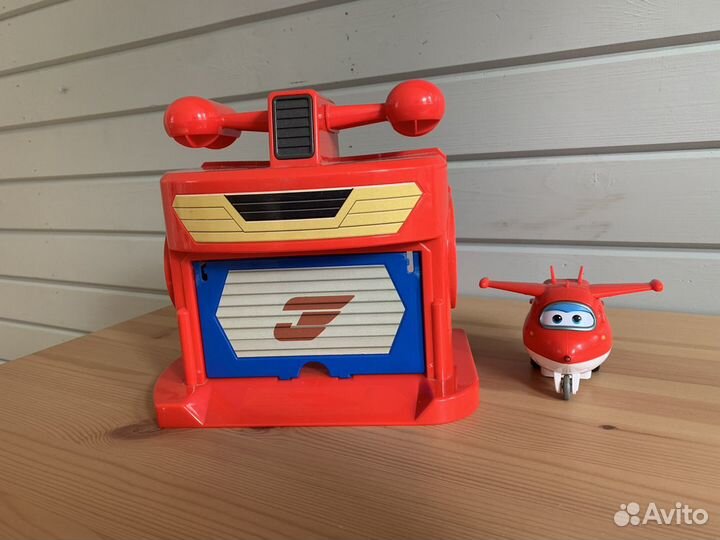 Супер крылья гараж Джета