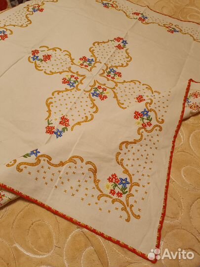 Скатерть ручная вышивка