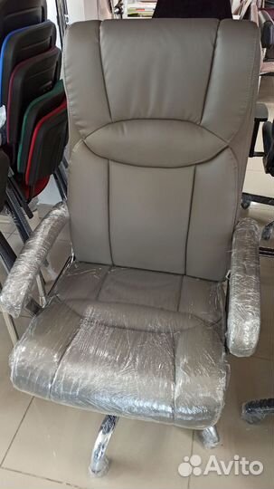 Кресло компьютерное №542 серая экокожа, хром