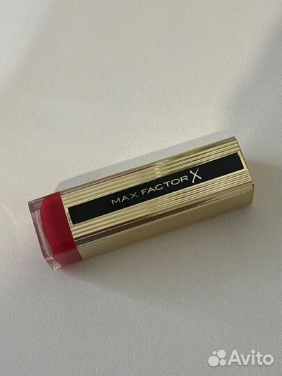 Max factor помада 070 cherry kiss