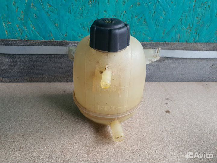 Бачок расширительный Рено Симбол 2004