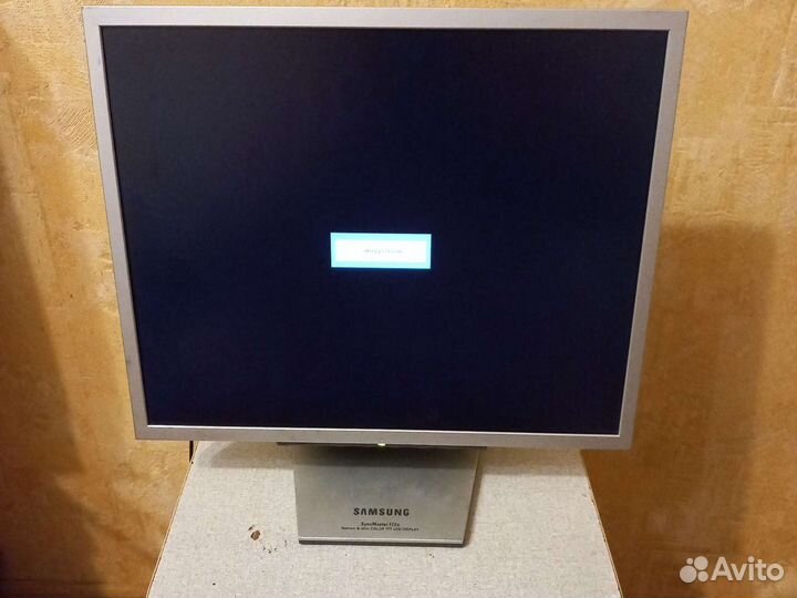 Монитор Samsung с блоком питания