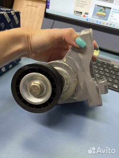 Ролик руч.ремня ford focus 1.4,1.6L 16V 1998 с н