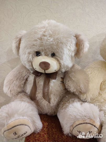 Большие плюшевые медведи