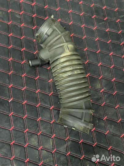 Патрубок воздушного фильтра б/у Chevroler Cruze