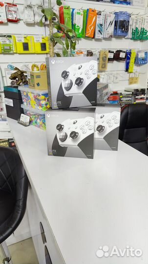 Xbox Elite Wireless Controller Series 2 Core White