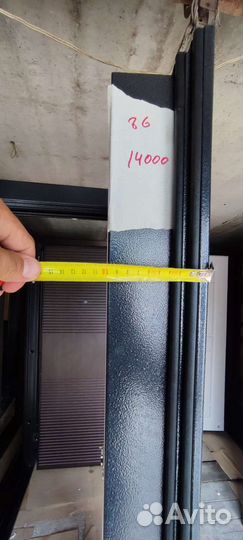 Дверь 10см входная 86я металлическая с зеркалом