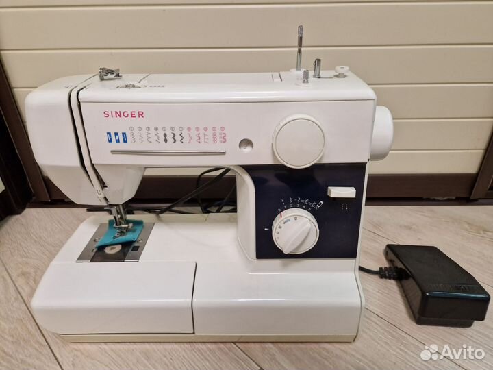 Швейная машина Singer 3514