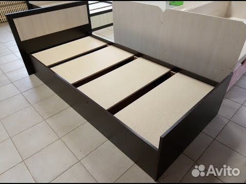 Кровать
