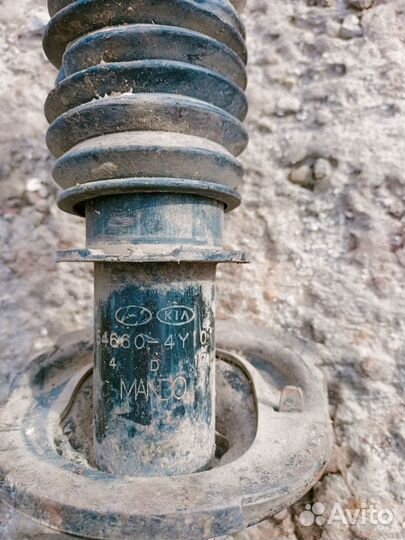 Амортизатор передний правый Kia Rio 3 седан G4FC