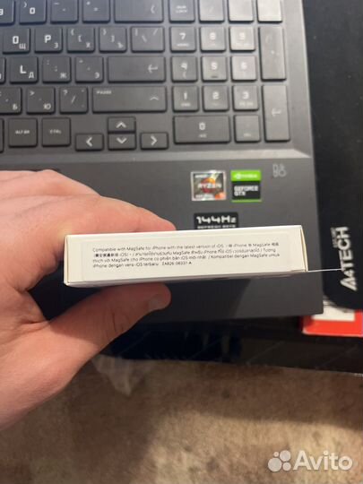 Беспроводная зарядка MagSafe