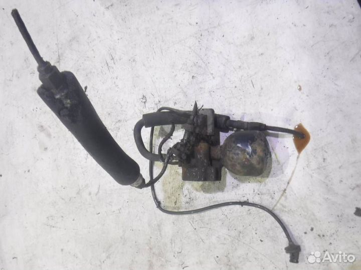 Делитель-регулятор гидроподвески