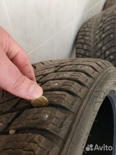 Nokian Tyres Hakkapeliitta 10p 235/45 R18