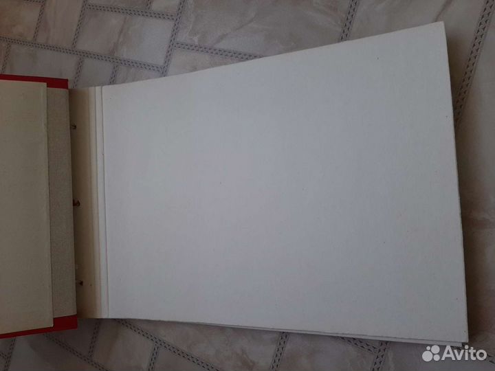 Старинный альбом для фотографий