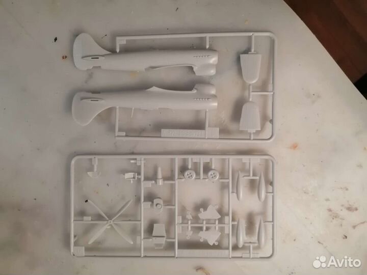 Сборная модель самолёта Tempest Mk V Heller 1/72