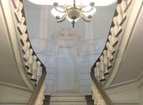 Здание, 867 м²