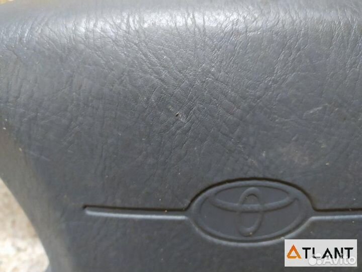 Airbag водительский toyota estima