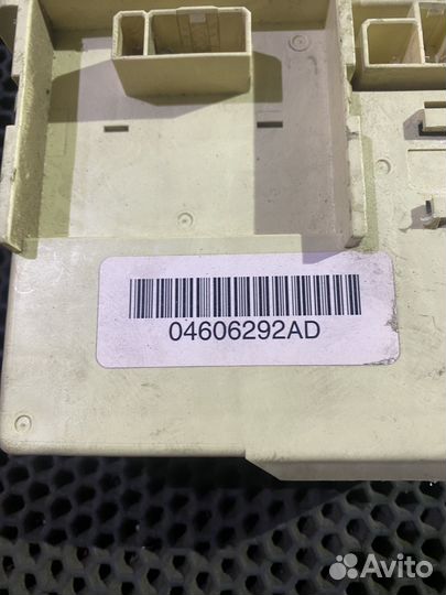 Блок предохранителей Cirrus Stratus Крайслер Цирус