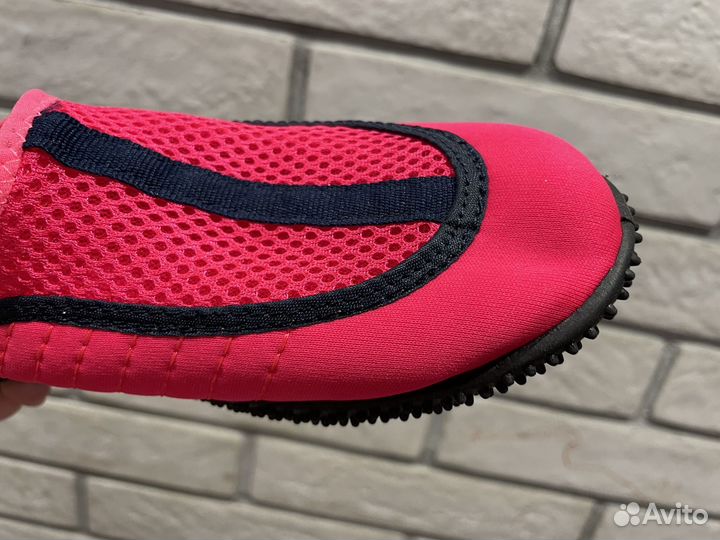 Аквашузы Mountain Warehouse