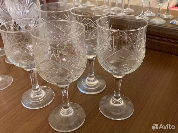 Фужеры и бокалы