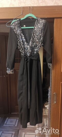 Вечернее платье