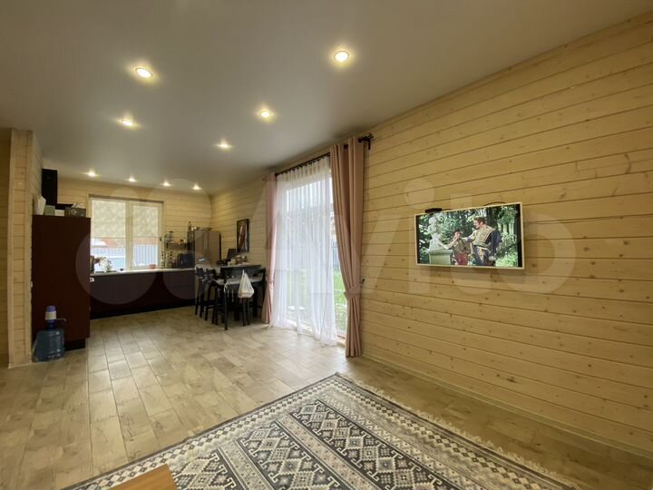 Дом 126,6 м² на участке 6 сот.