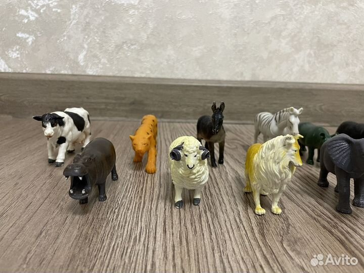 Набор фигурок животных