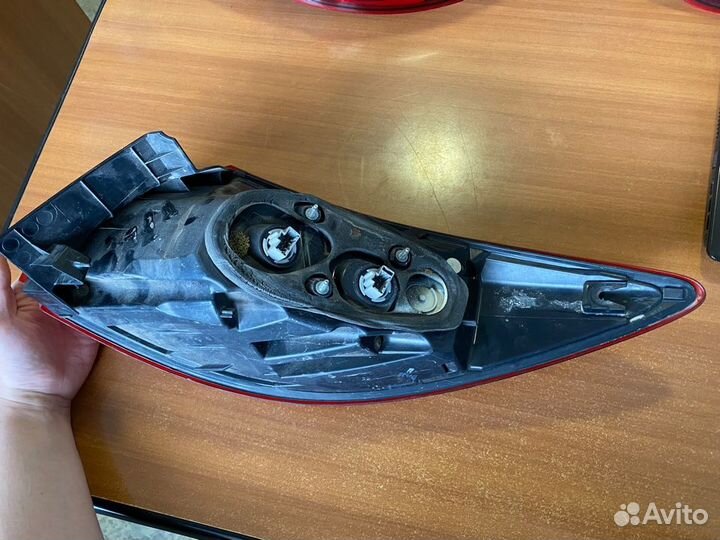 Фонарь задний левый наружный Мазда сх5