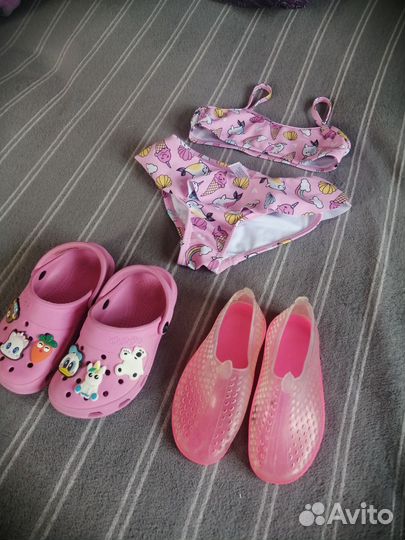 Купальник для девочки 92/98, crocs, аквасоки 24/25