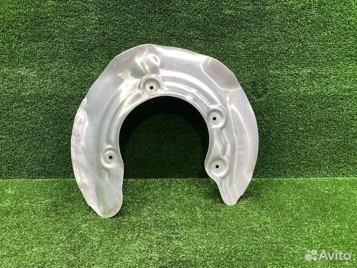 Кожух тормозного диска задний правый BMW X3 G01