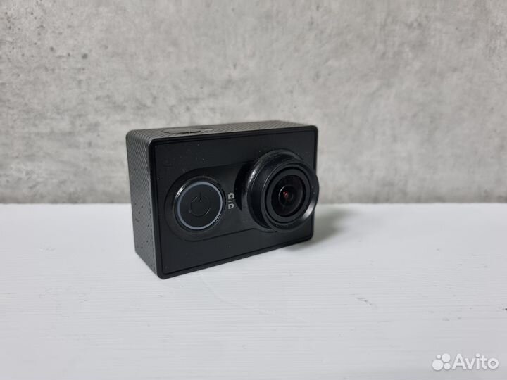 Экшн-камера YI Action Camera Basic Edition