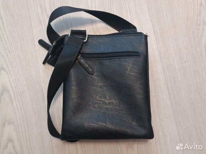 Мужская кожаная сумка через плечо б/у
