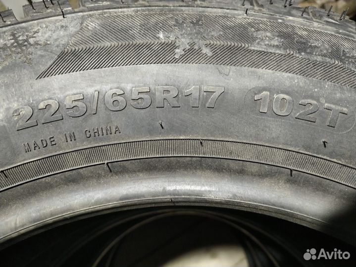 DoubleStar DW01 225/65 R17 Q