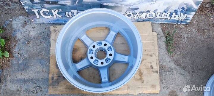 Литые диски Audi 100 C4