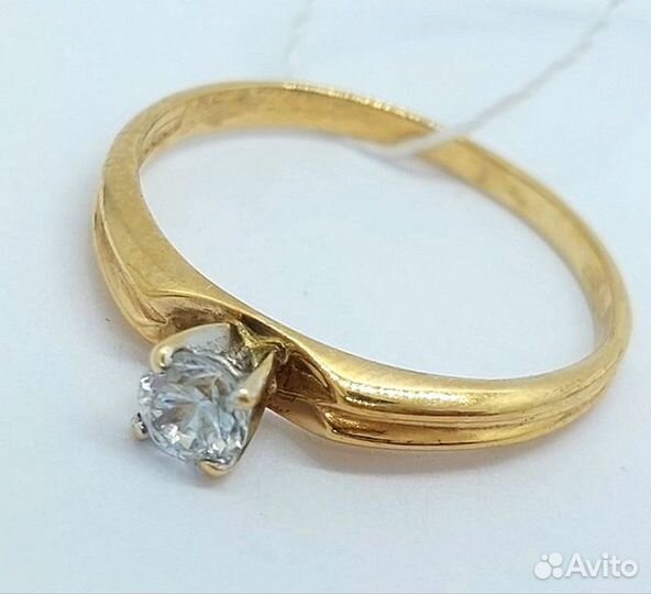 Золотое кольцо с фианитом 18р