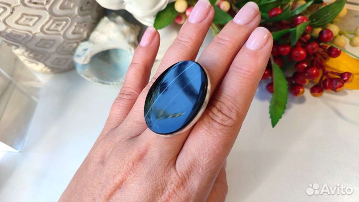 Кольцо с крупным ониксом, р-р регулируется, 925