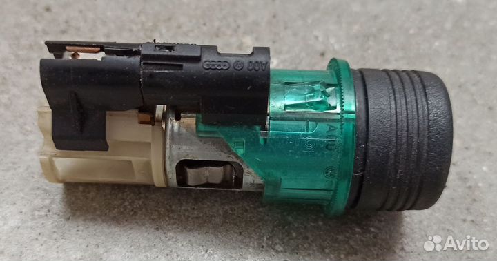 Прикуриватель/дополнительная розетка