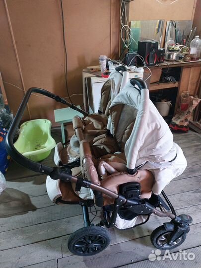 Коляска для двойни