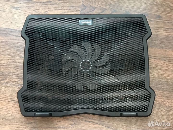 Подставка с охлаждением для ноутбука