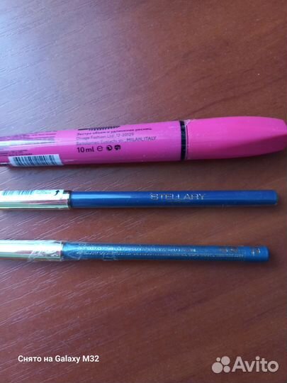 Тушь для ресниц. Карандаш для глаз для творчества