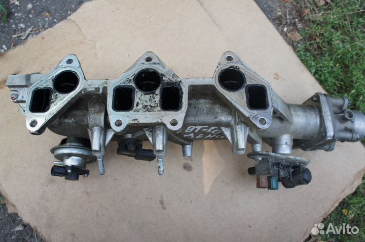 Mazda BT-50 Ford ranger впускной коллектор