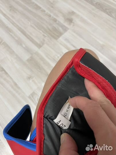 Боксерские перчатки