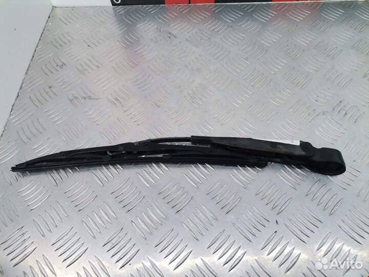 Щеткодержатель задний Opel Vectra B рест. 2001